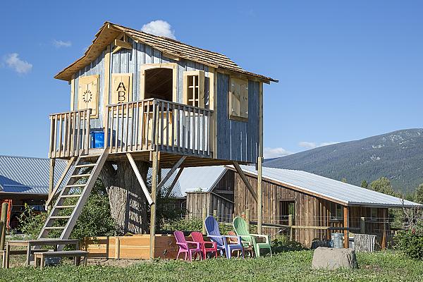 children's playhouse