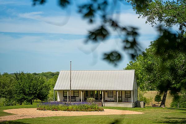 Starhill Farms TX | Farm Stay USA | Ranch House