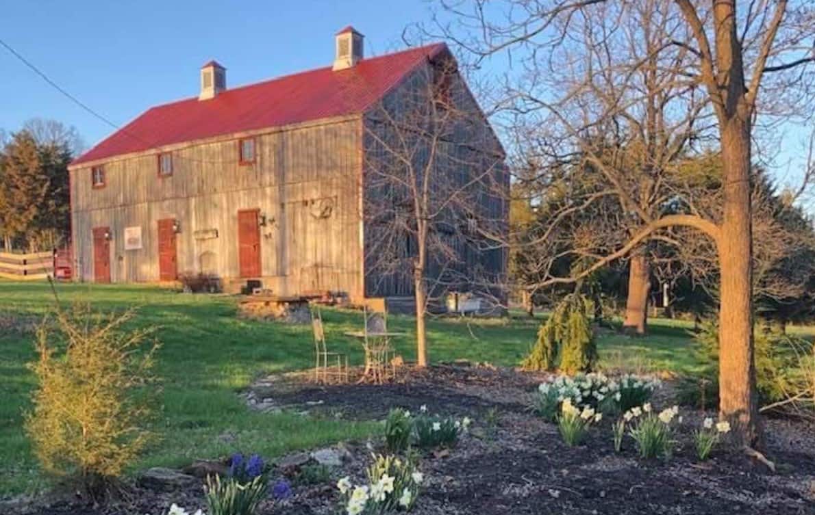 Mandolin Ridge Farm - Farm Stay USA